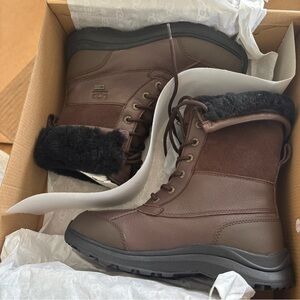 UGG Adirondack lll Women Dark Brown Snow Boots 8.5